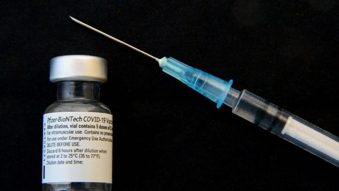 Pfizer vaccine 'dramatically reduces' Covid transmission ...